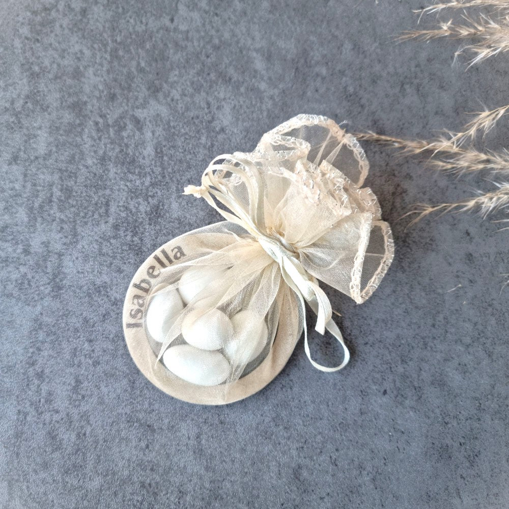 Elegant Organza Tulle with Five Sugared Almonds - A Sweet Delight