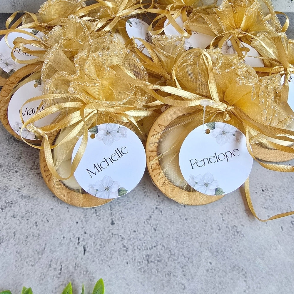 Elegant Organza Tulle with Five Sugared Almonds - A Sweet Delight