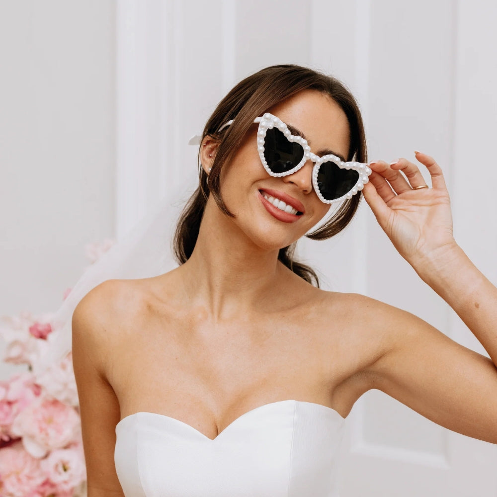 Heart-Shaped Retro Sunglasses in Pearl, glass, white