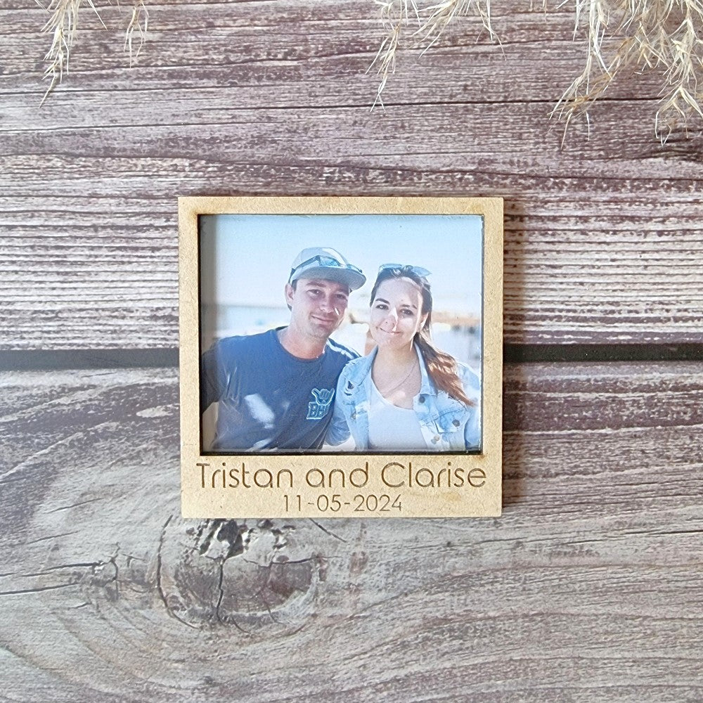 Polaroid-Style Magnet Frame, wedding favour