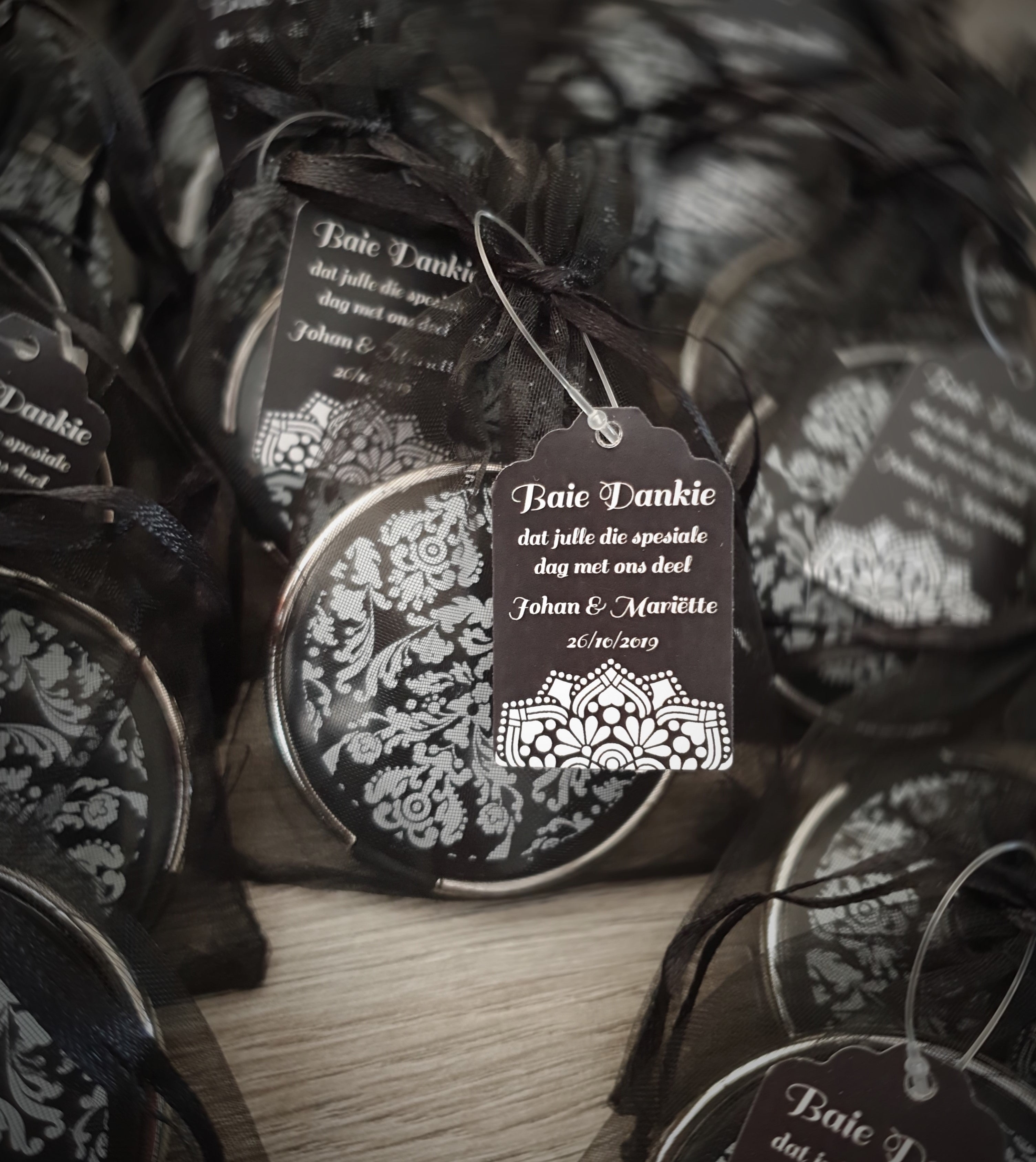 Black and white thank you card