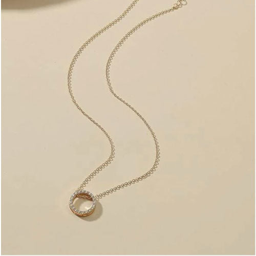 Bridesmaid friendship necklaces are presented on a small card that can be personalised