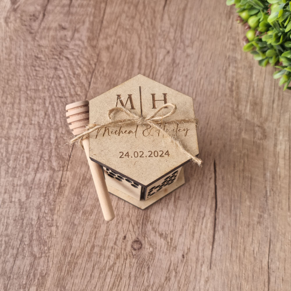 Mini Honey Jar in Hexagon Wooden Gift Box Duo 60ml Simply Wedding