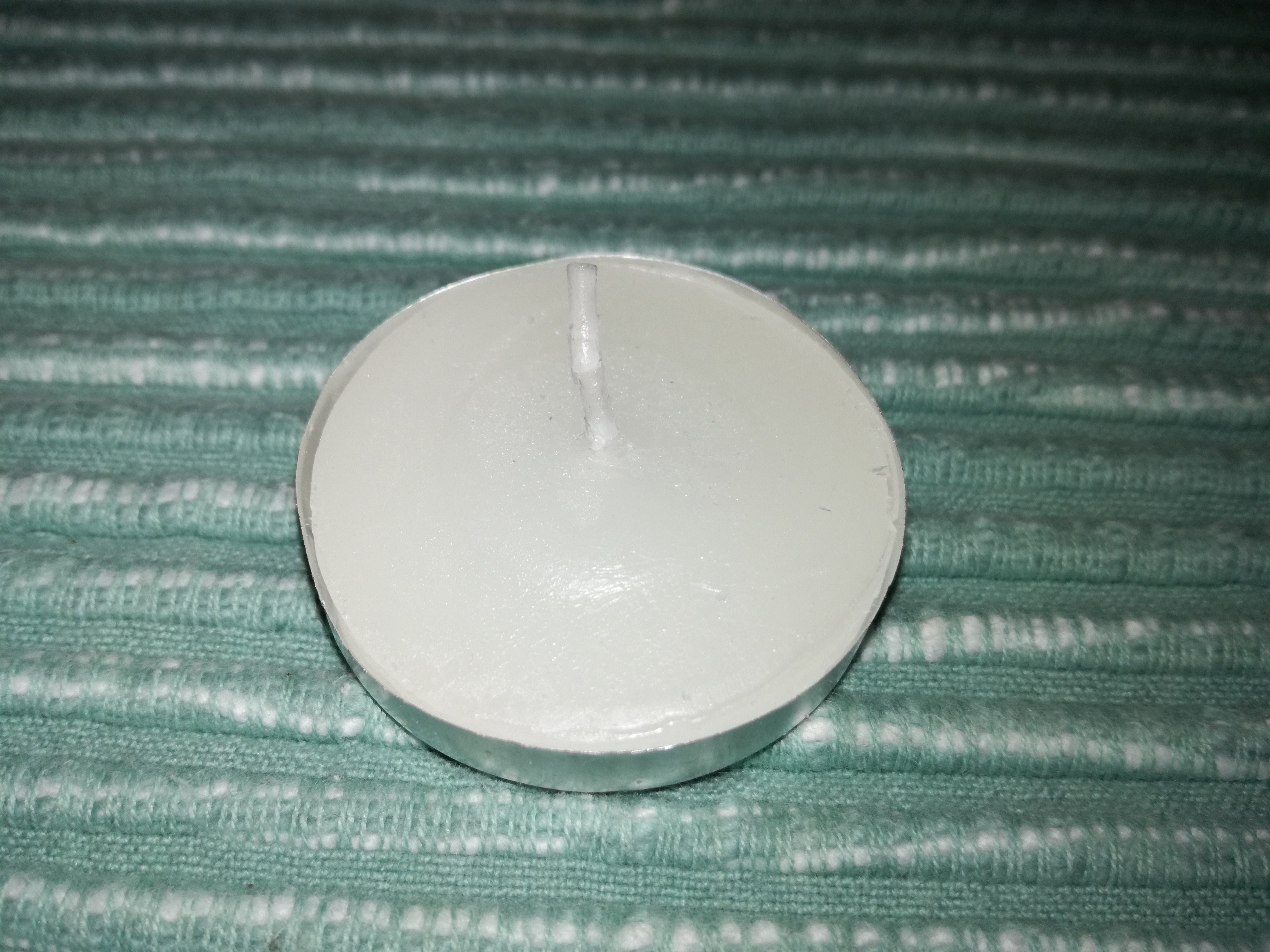 Mini tea light candle (10343725705)