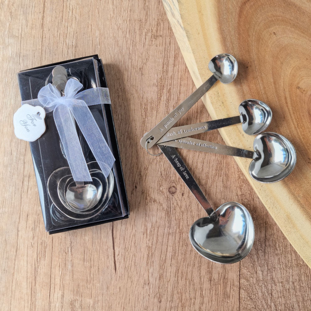 heart shaped measuring spoon favours with measures of love