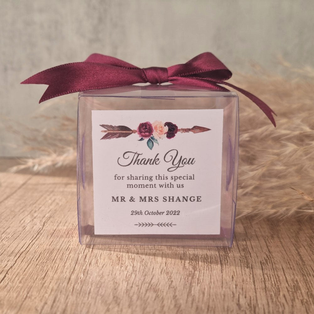 clear-gift box-with-sticker-and-ribbon